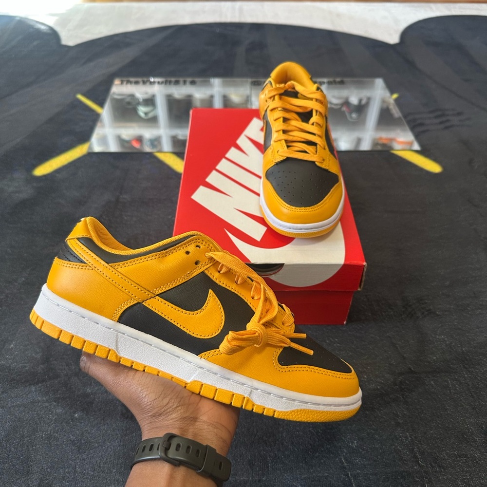 Nike Dunk Low Retro “Goldenrod”